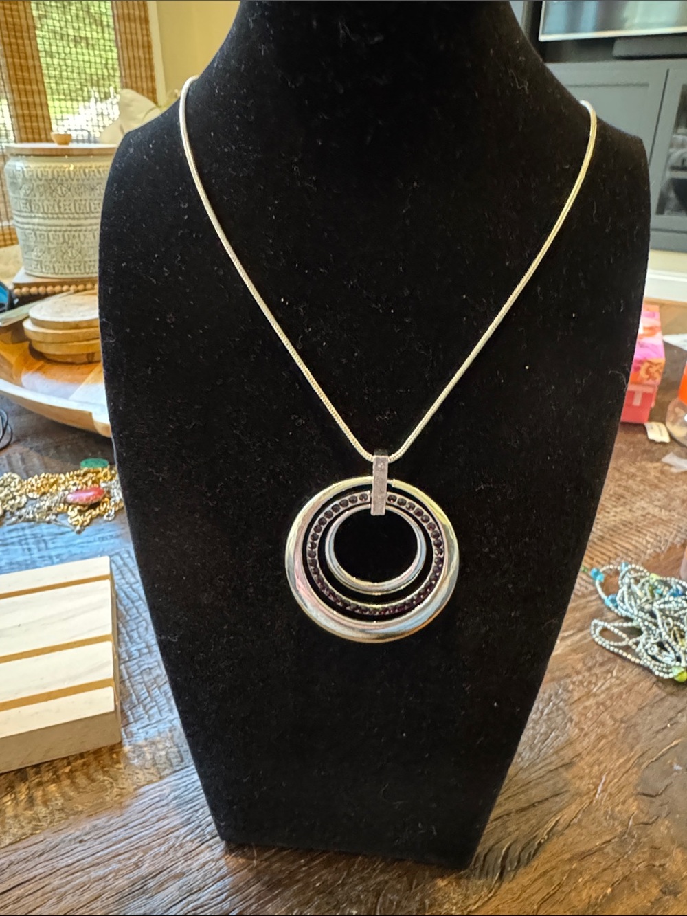 Vintage Silver-Tone Multi-Ring Pendant Necklace - Women Jewelry
